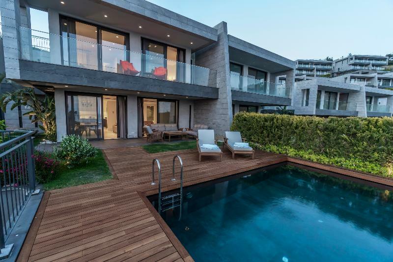 מוגלה Elysium Miramar Villa By Selvese מראה חיצוני תמונה